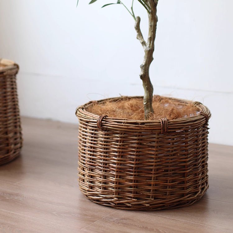 Rustic Round Wicker Planter with Liner (Shipping fees may apply)