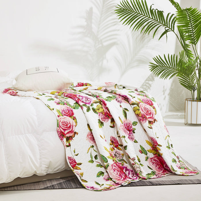 DaDa Bedding Romantic Roses Floral Throw Blanket - Lovely Spring Pink & White Scalloped Colorful Lightweight Breathable - Bright Vibrant Quilted Throw Blanket - 50 x 60 - DaDa Bedding Collection