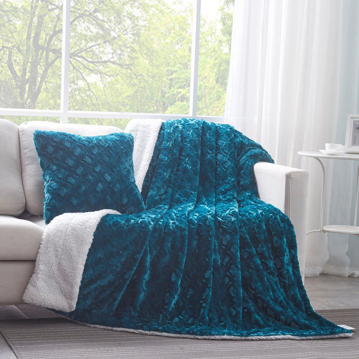 DaDa Bedding Jewel Tones Emerald Green Blue Luxury Faux Fur Throw Pillow Cover (171805) - DaDa Bedding Collection