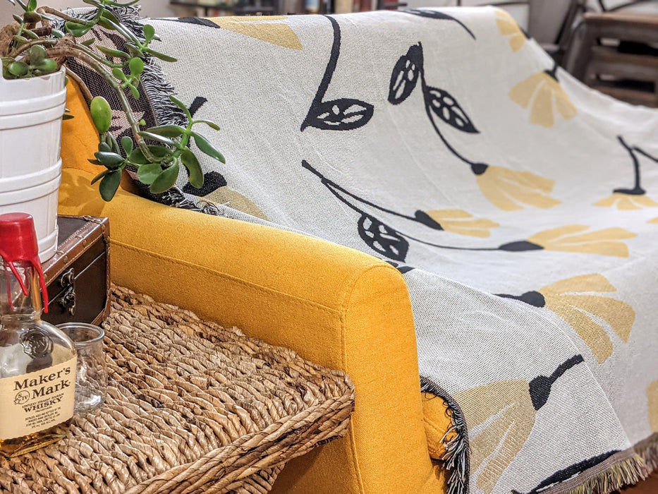 DaDa Bedding Yellow Fleur Botanical Sunshine Golden Floral Woven Tapestry Throw Blanket - 50” x 60” (18112) - DaDa Bedding Collection