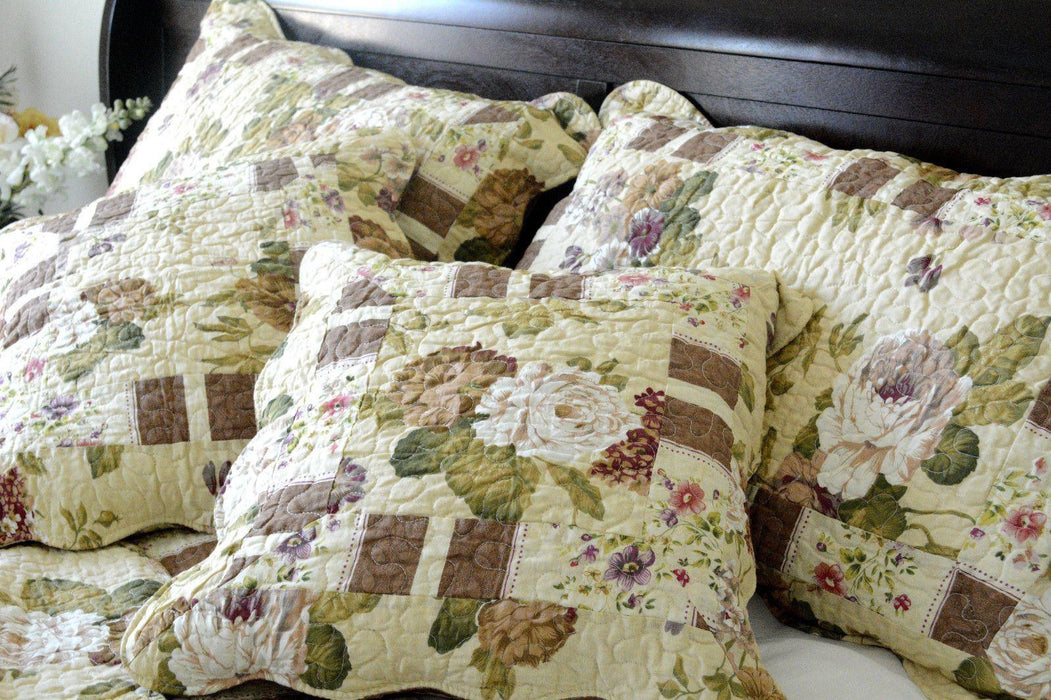 DaDa Bedding Vintage Cottage Rose Garden Floral Ivory Yellow Cotton Scalloped Quilted Bedspread Set (DXJ103478) - DaDa Bedding Collection