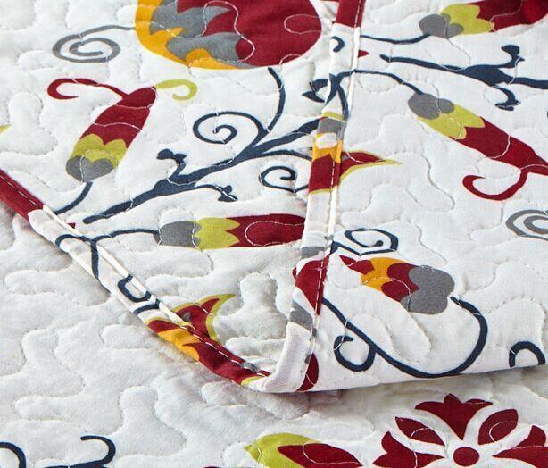 DaDa Bedding Casablanca Garden Mediterranean Floral Red & White Quilted Bedspread Set (HS-11130) - DaDa Bedding Collection