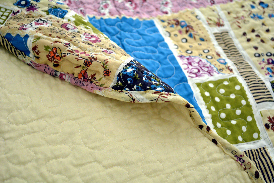 DaDa Bedding Cottage Blue Ivory Yellow Floral Scalloped Cotton Patchwork Quilted Bedspread Set (DXJ103269-1) - DaDa Bedding Collection