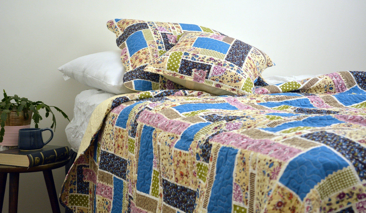 DaDa Bedding Cottage Blue Ivory Yellow Floral Scalloped Cotton Patchwork Quilted Bedspread Set (DXJ103269-1) - DaDa Bedding Collection