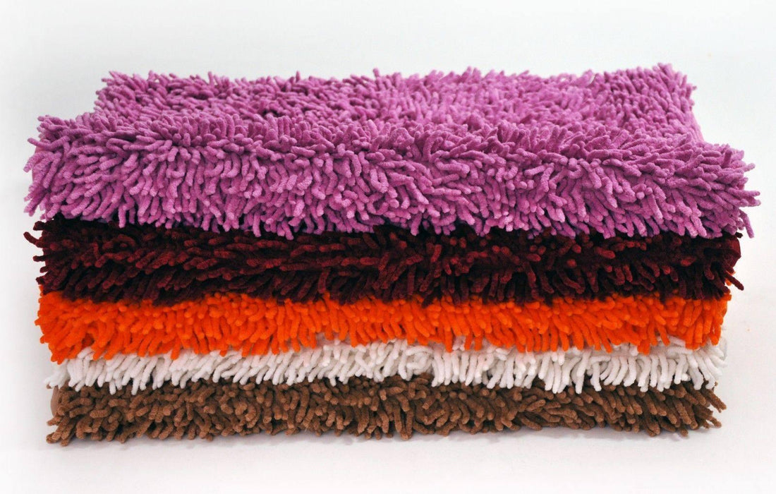 DaDa Bedding Fuchsia Magenta Pink Shaggy Soft Chenille Noodle Carpet Rug Bath Mat - DaDa Bedding Collection