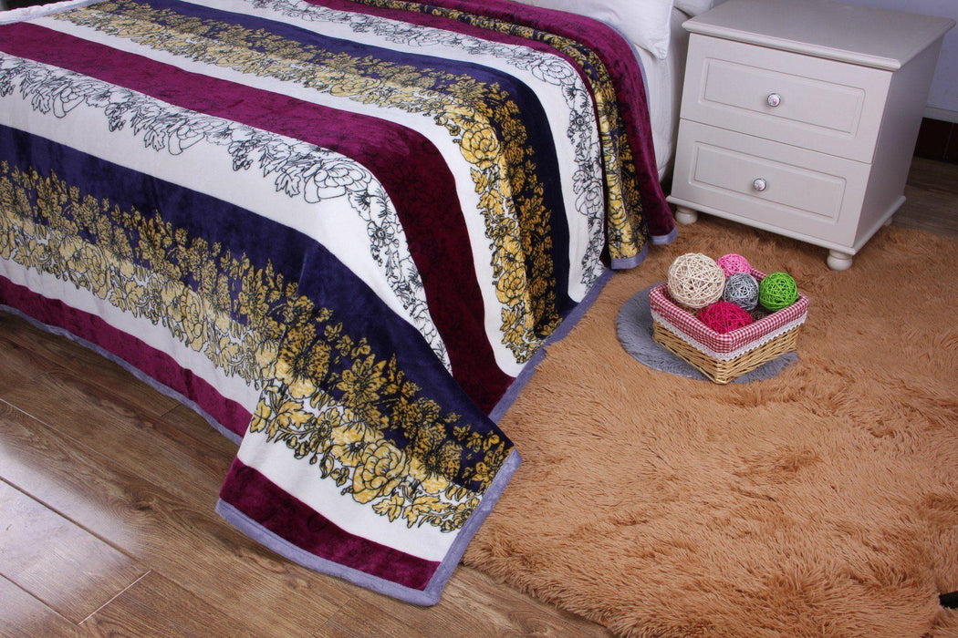 DaDa Bedding Botanical Floral Striped Carnations Mink Flannel Fleece Throw Blanket (XY9829) - DaDa Bedding Collection